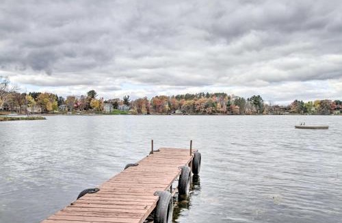 New Auburn Apartment | Pet-Friendly New Auburn Apt with On-Site Lake!