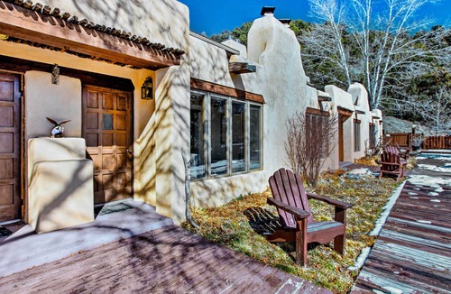 Arroyo Seco Apartment | Pet-friendly Rental ~ 8 Mi to Taos Ski Valley