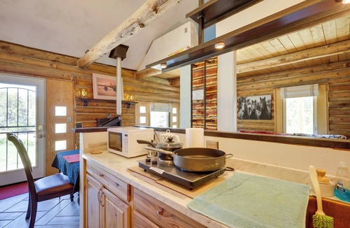 Regina Cabin | Pet-Friendly & Secluded Regina Cabin!