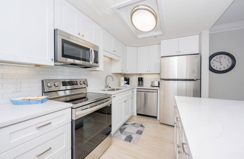 Orange Beach East Condo | Phoenix X 1017 3 Bedroom Condo