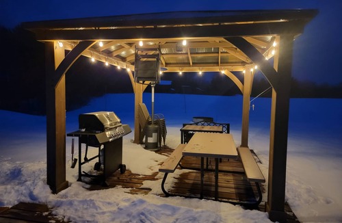 Holcombe Cabin | Piece of Paradise/Private Hot Tub