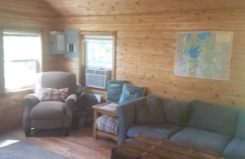 Pine River Cabin | Pine Cabin on the Pine River-Adult only