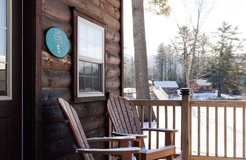 Bethlehem Cabin | Pine Cabin: Waterfront Log Cabin Hideaway