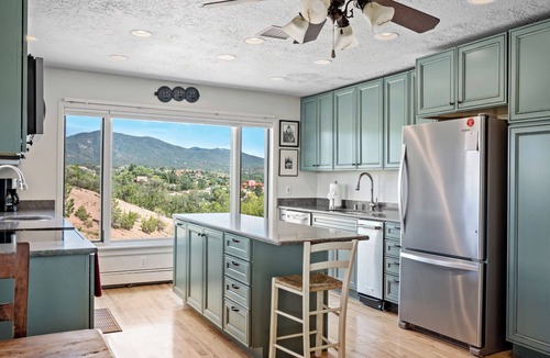 Northeast Santa Fe House | Pinon Vista - Panoramic Views, Walk to the Plaza