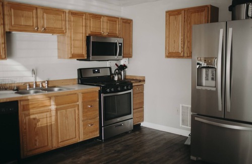 Red River Cabin | Pioneer Lodge House 400