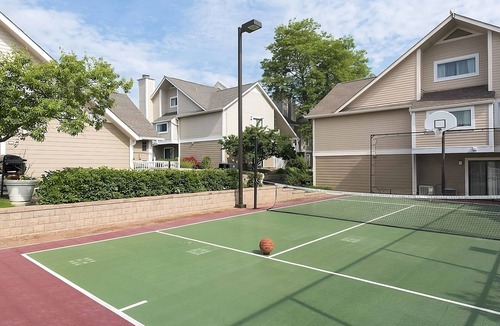 Westlake Apartment | Pleasant Stay, Convenient Location! Free Parking, Pet-friendly Property