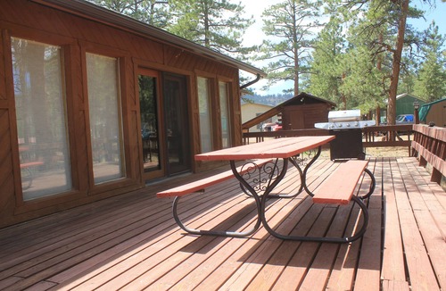 Ponderosa Pines House | Ponderosa Pines Lodge, Beautiful and Spacious Home, Pet friendly, sleeps 13