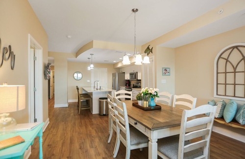 Mexico Beach Condo | Pool, Hot Tub, Elevator, Beach Views- Club at Mexico Beach 2D