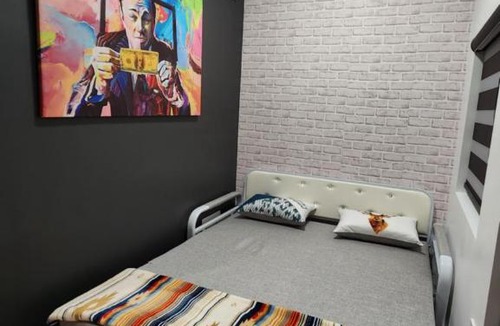 Miami Gardens Apartment | Pop Art Loft