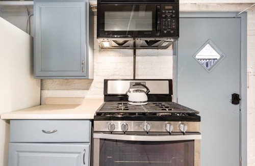 North Cleveland Park Apartment | Practical Apartment #334