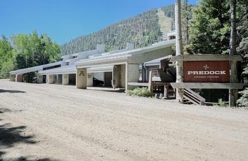 Taos Ski Valley Apartment | Predock 3B