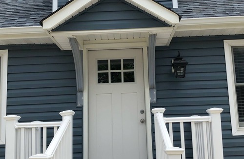 Seaside Heights House | PREMIER HOST - 3 BR Candy Apple Cottage, Pool Access, Walk to Beach