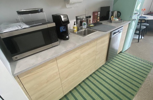 Los Alamos Apartment | Premier Host ★ Beautiful, Spotless & Perfectly Located