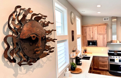 Riverside House | PREMIUM SUNRISE HOUSE Waterfront Views Sauna 20% Off Bike Rentals+MTB Pass