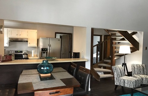 Angel Fire Condo | Price Reduction! Spotless Modern Condo, Everything new! Close to slopes!
