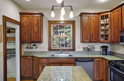 Red Wing House | PRIME LOCATION- HISTORIC DOWNTOWN RED WING