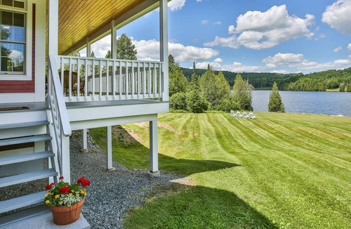 Glover House | Private All-Season Waterfront Retreat on 55 Acres