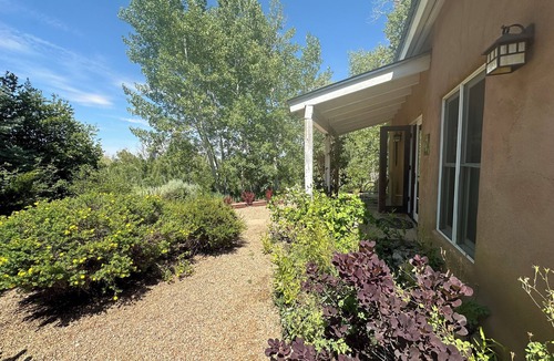 Arroyo Seco House | Private Casita in the Aspens
