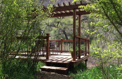 Jemez Springs Cottage | Private cottage located on the Jemez River and close to town.