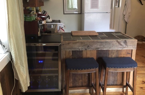 Jamaica Cabin | Private Cottage With Hot Tub! Close to Pikes Falls, village, and hiking!