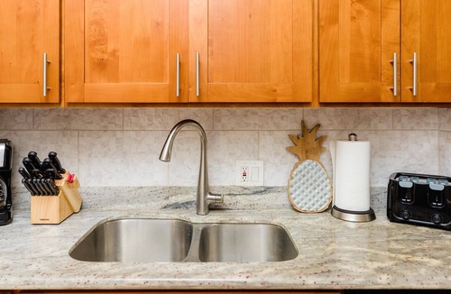 Kihei Cottage | Private Modern 1BR/1BA Tropical Kihei Maui Cottage by the Beach
