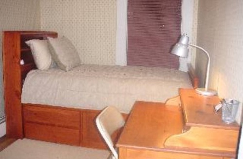 Manchester Resort | Private room ∙ 1 guest