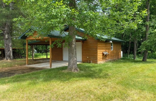 Lawrenceville Cottage | Private & Serene Riverfront Cottage, additional Cabins with a Captivating View!