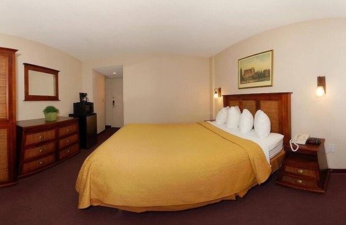 Massena Hotel | Quality Inn Massena