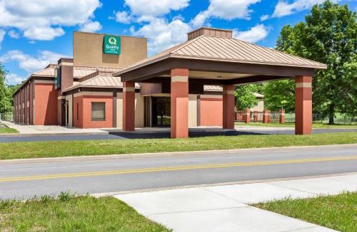Rochester Hotel | Quality Inn Rochester South