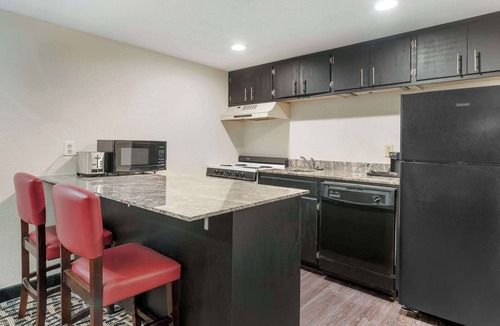 Rochester Hotel | Quality Inn & Suites Mayo Clinic Area