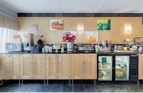 Rochester Hotel | Quality Inn & Suites Mayo Clinic Area