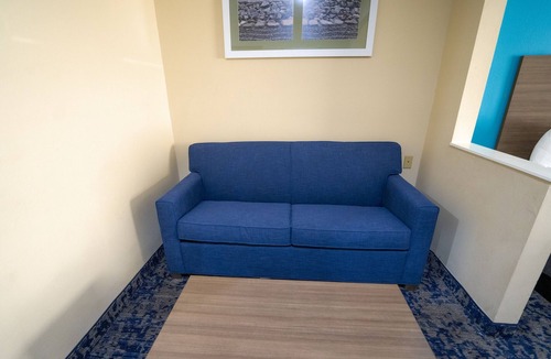 Mexia Hotel | Quality Inn & Suites Monroeville South