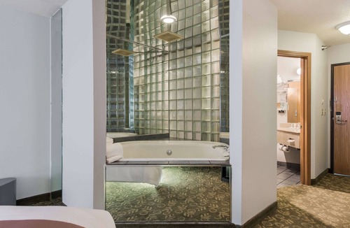Red Wing Hotel | Quality Inn & Suites Red Wing