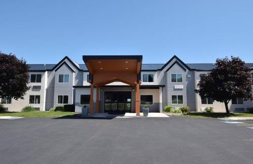 Calcium Hotel | Quality Inn & Suites Watertown Fort Drum