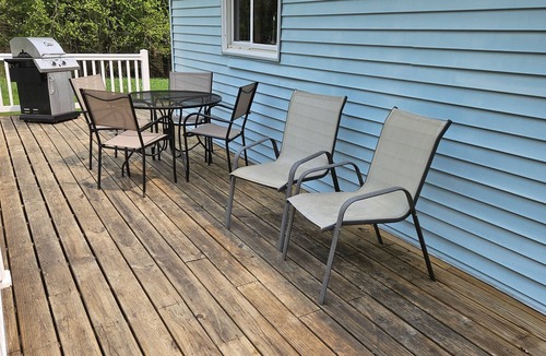 Medford House | Quiet Country Aire is what we are all about. Relaxing, peaceful, and beautiful!
