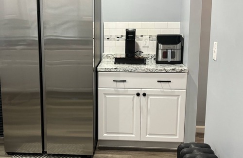 East Longmeadow House | Quiet Neighborhood-5BR near Big E, Mass Mutual, Six flags