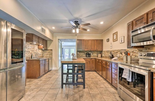 Hallsville Cottage | Quiet Rockbridge Cottage ~ 4 Mi to Hocking Hills!