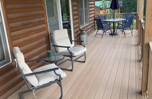 Alma Cabin | Quiet, secluded bluff top cabin with beautiful sunsets