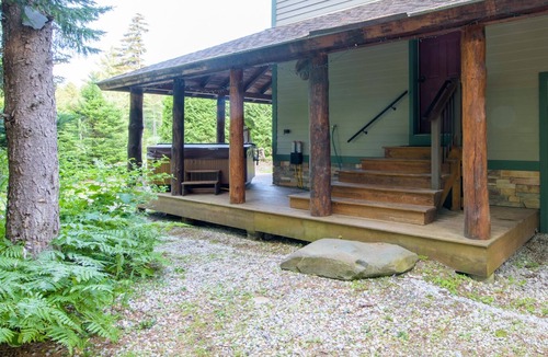 Mount Holly House | Quite Retreat in Mount Holly!
