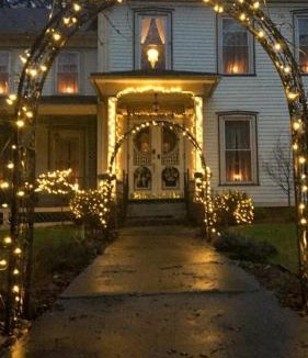 Herkimer Bed & Breakfast | Raindrops On Roses Bed & Breakfast