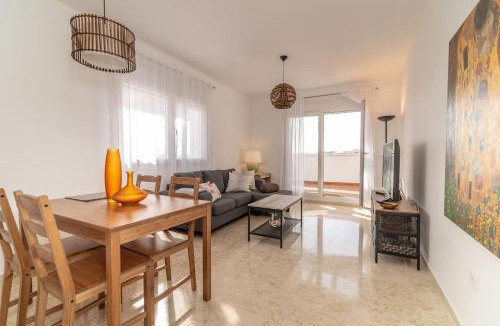 Las Lagunas Apartment | Recently Decorated 2BDR Penthouse in Fuengirola