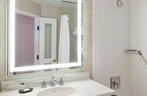 Woodbury House | Recharge in the Most Comfortable Space! Free