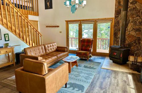 Taos Ski Valley House | Red River Aspen Retreat