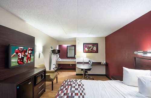 Plymouth Hotel | Red Roof Inn Minneapolis - Plymouth/Wayzata