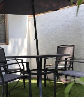 Uruapan House | Refugio La Quinta - Hogar colindando al Parque