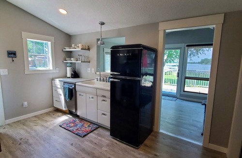 Lindstrom Cabin | Relax and be Glad at the Lake!nn