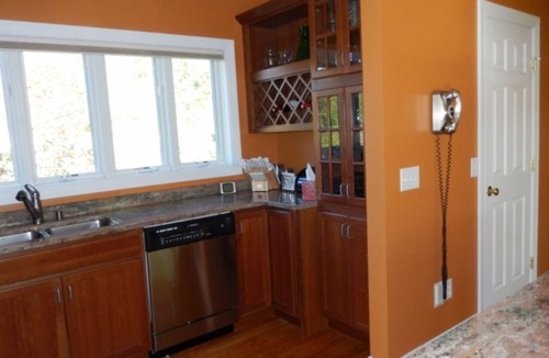 Ludlow House | Relax, dine, hike, or ski! Year-round family fun @ Okemo/Green Mountains