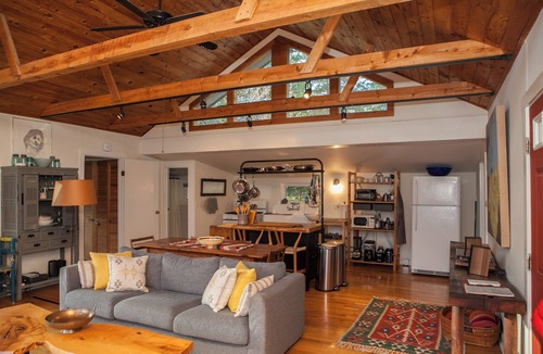 Town of Olive Cottage | Relaxing Catskill Mountain Cottage.