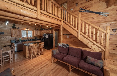Jay Cabin | Relaxing Log Cabin Retreat minutes from Whiteface