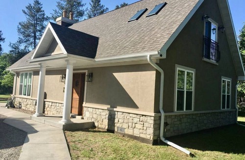 Necedah House | Relaxing Secluded Forest Cabin. Fire Pit, Lakes & Nature Near Wisconsin Dells